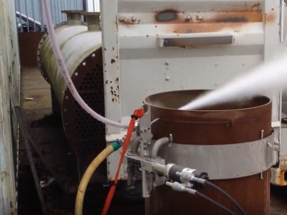 Cold cutting through a large diameter pipe.
